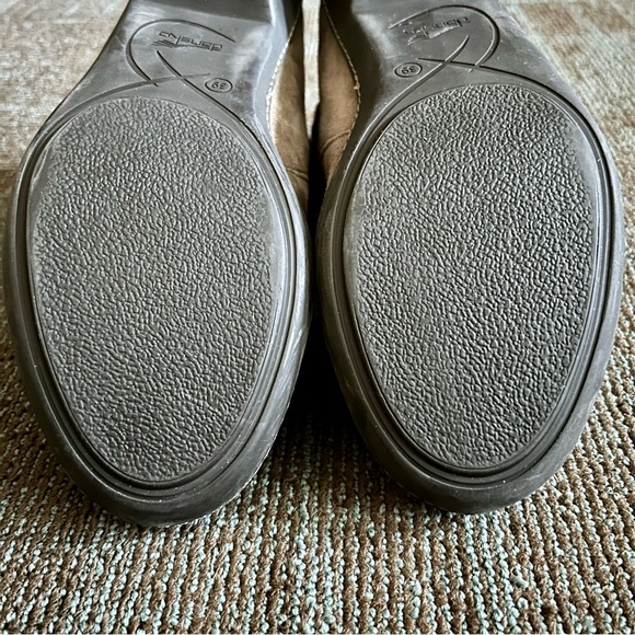 Dansko Beige Suede Side Cut Outs Bonita Back Zipper Ankle Booties, size 39 8.5 9 - Picture 12 of 12